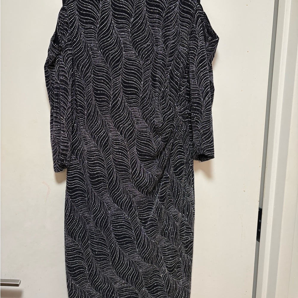 Elegant Black and White Long Sleeve Dress